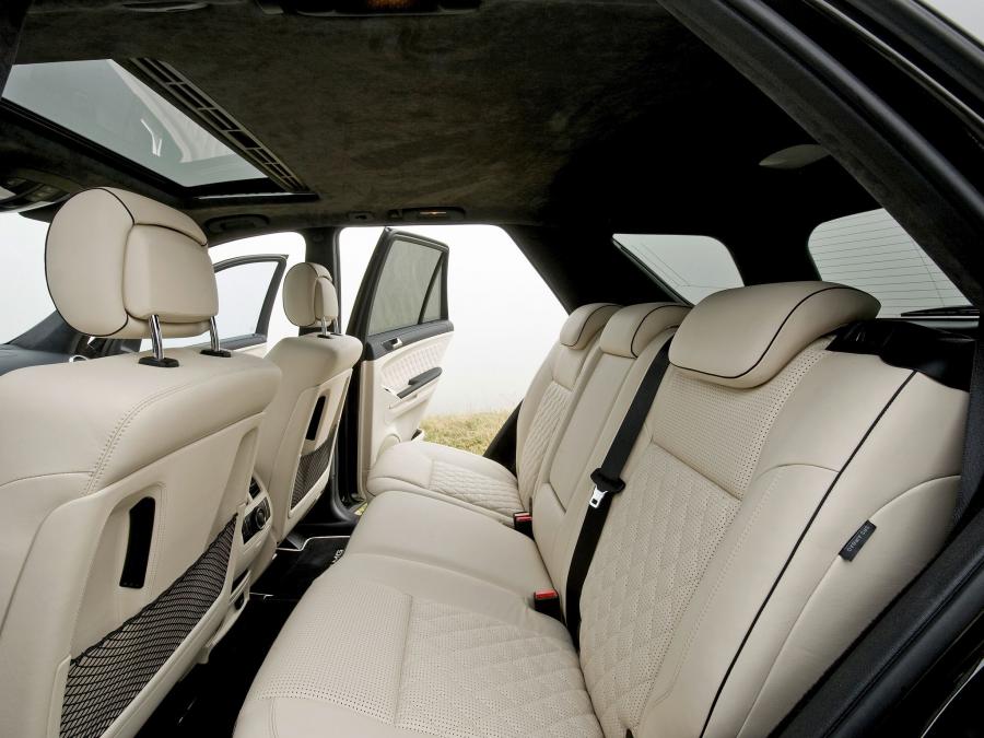  Mercedes-Benz ML63 AMG Performance Studio 2009 года  (фото 29 из 37)
